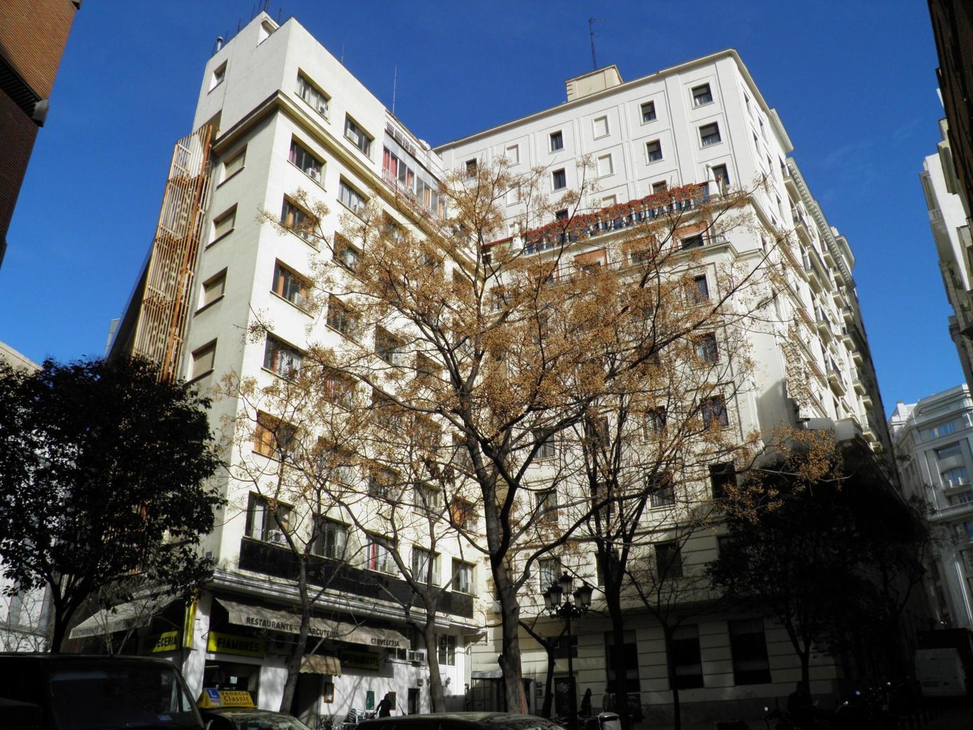 Euromadrid Hostel Bagian luar foto