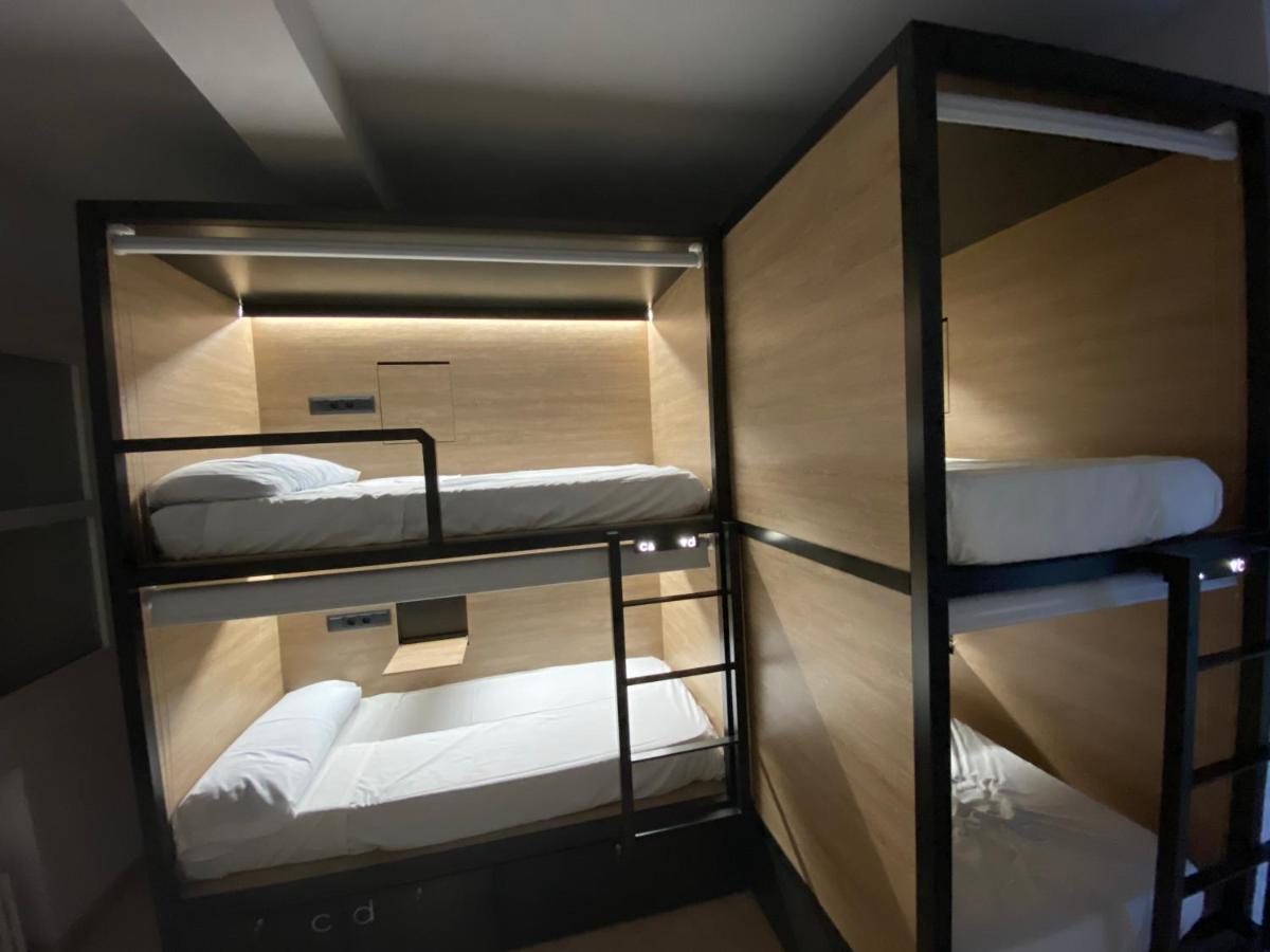 Euromadrid Hostel Bagian luar foto